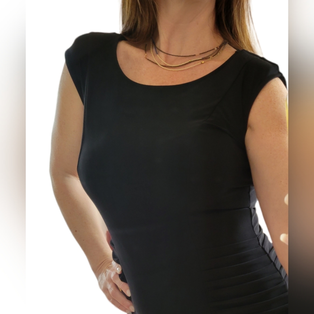 Volume One Dresses Side Ruching LBD - Picture 9 of 10